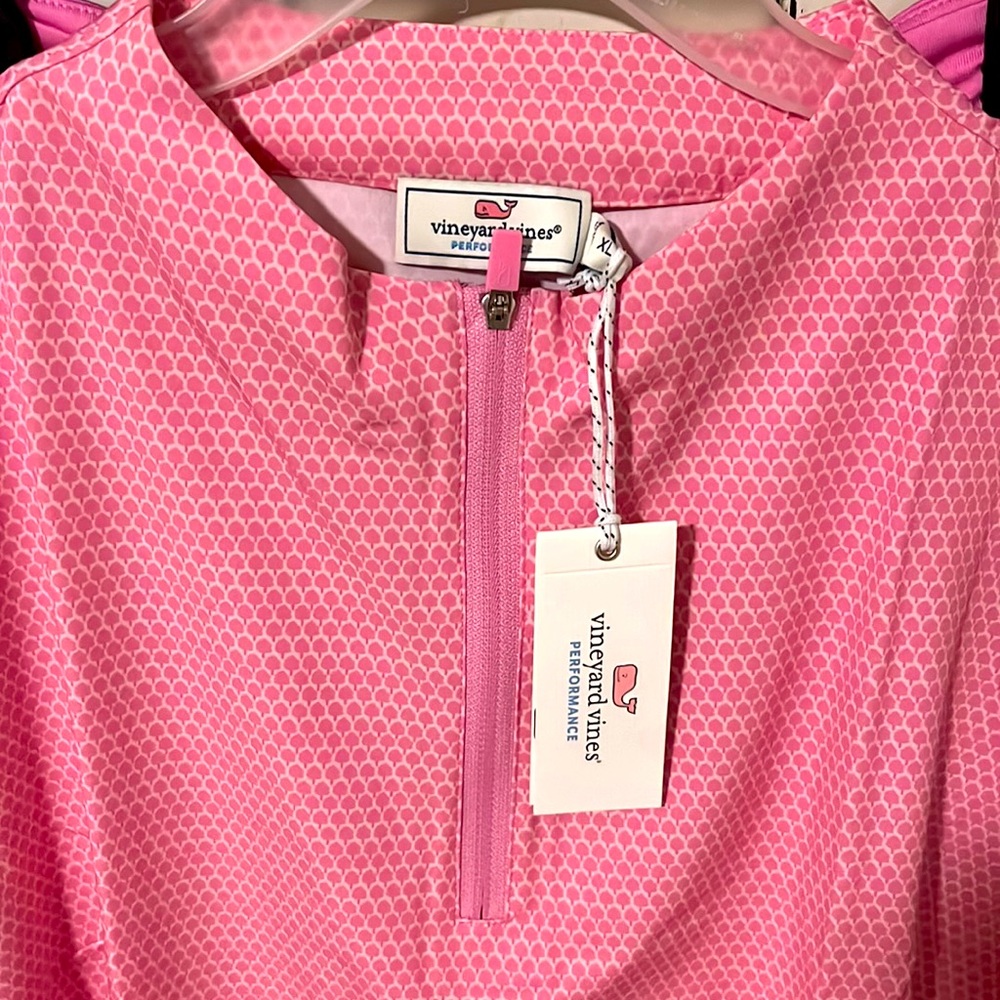 Vineyard vines performance dress.